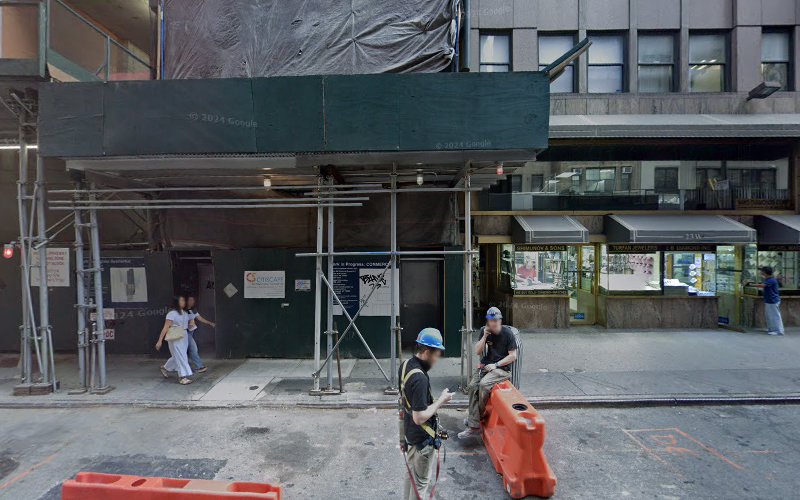 Big Apple Buyers — Jewelry buyer